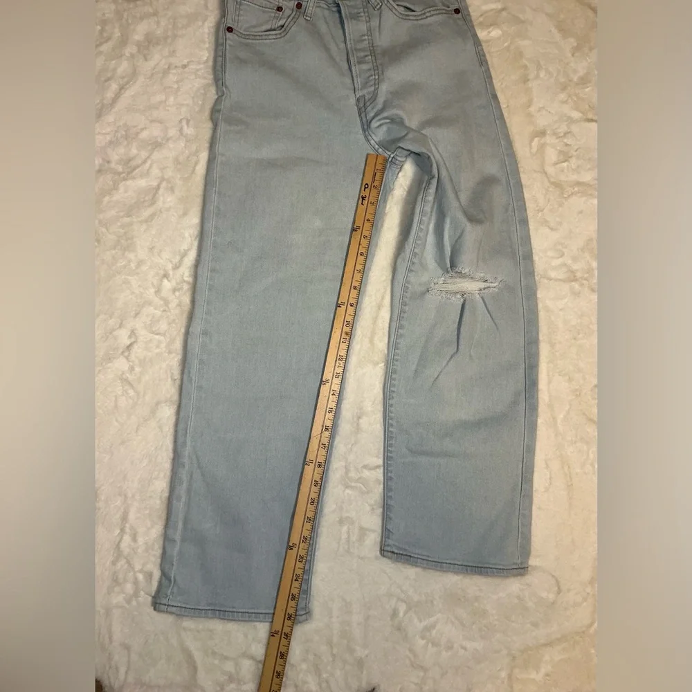 Levi’s Light Blue Distressed Men's Jeans - Picture 5 of 10
